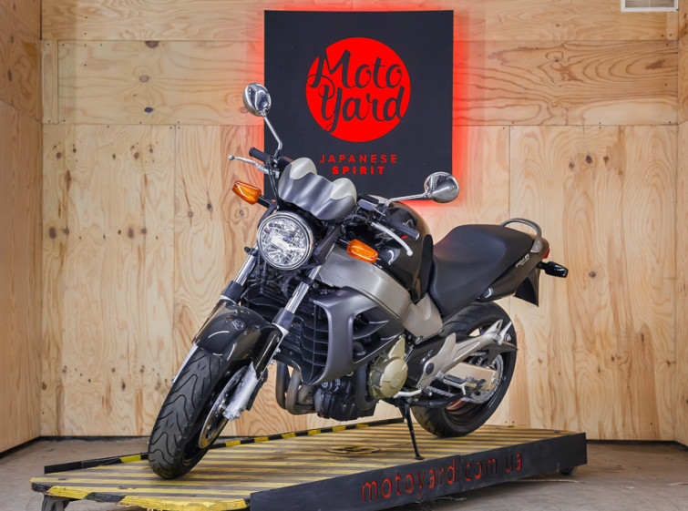 Мотоцикл Honda X11 з пробігом 19210 км