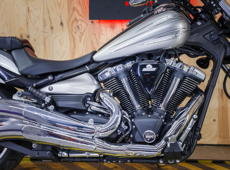 Мотоцикл Yamaha raider 1900 с пробегом 28000 км