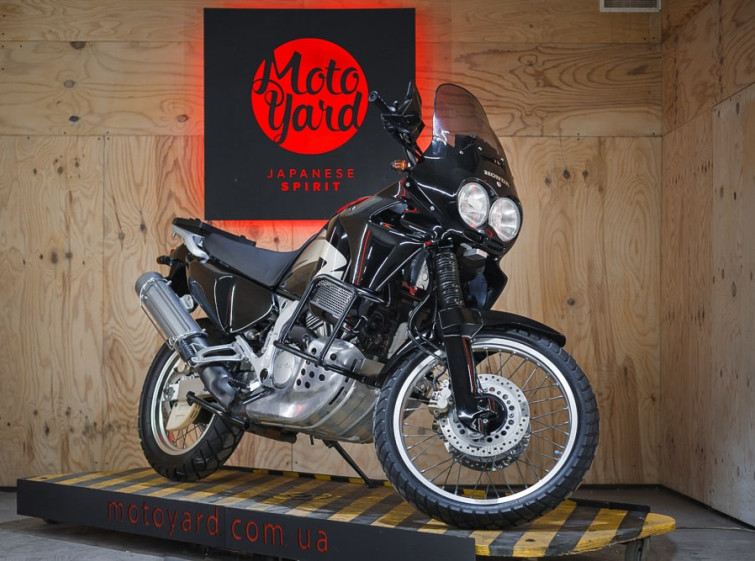 Мотоцикл Honda africa twin 750 с пробегом 14528 км