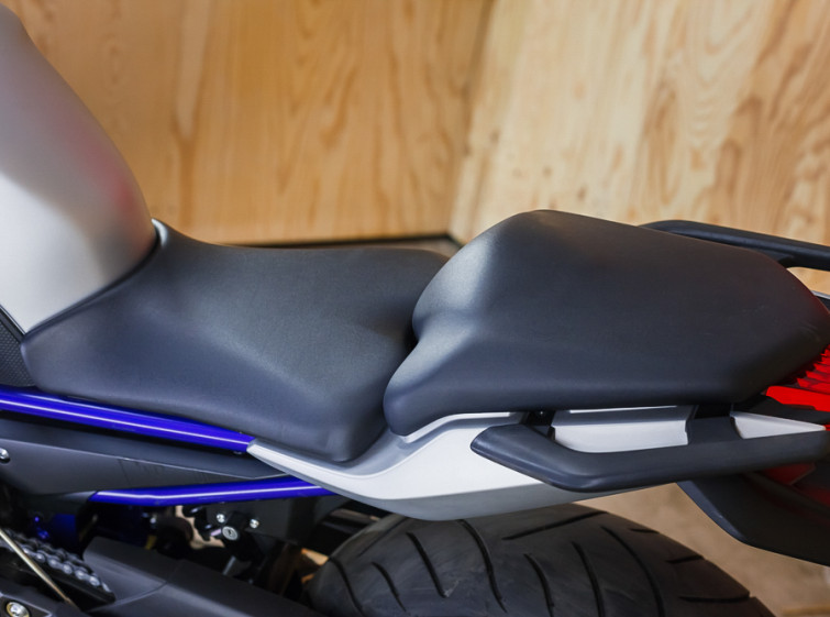 Мотоцикл Yamaha FZ6R з пробігом 1522 км