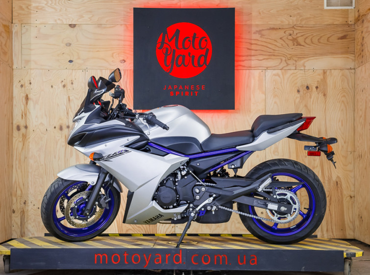Мотоцикл Yamaha FZ6R з пробігом 1522 км