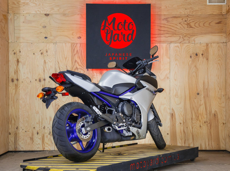 Мотоцикл Yamaha FZ6R з пробігом 1522 км