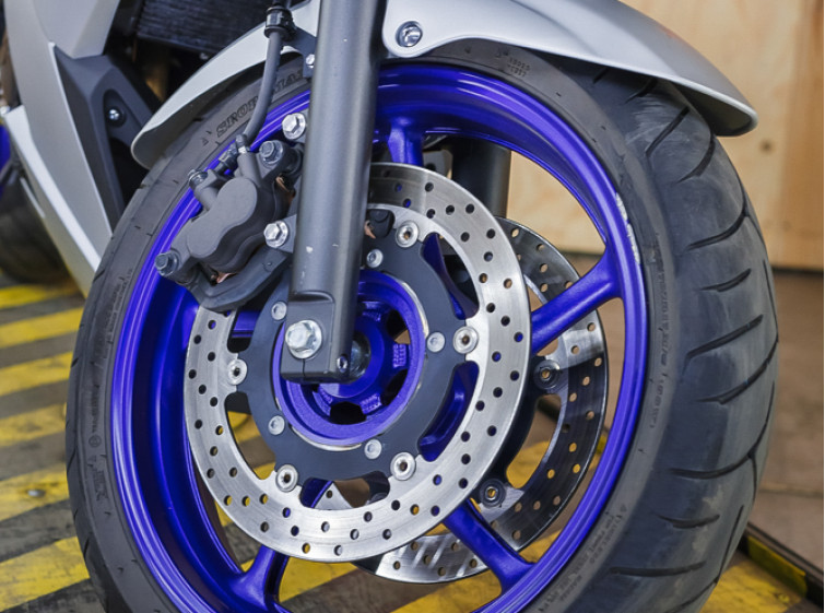 Мотоцикл Yamaha FZ6R з пробігом 1522 км