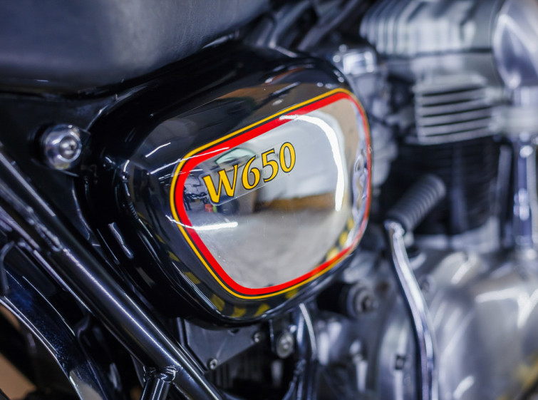 Мотоцикл Kawasaki W650 с пробегом 9273 км