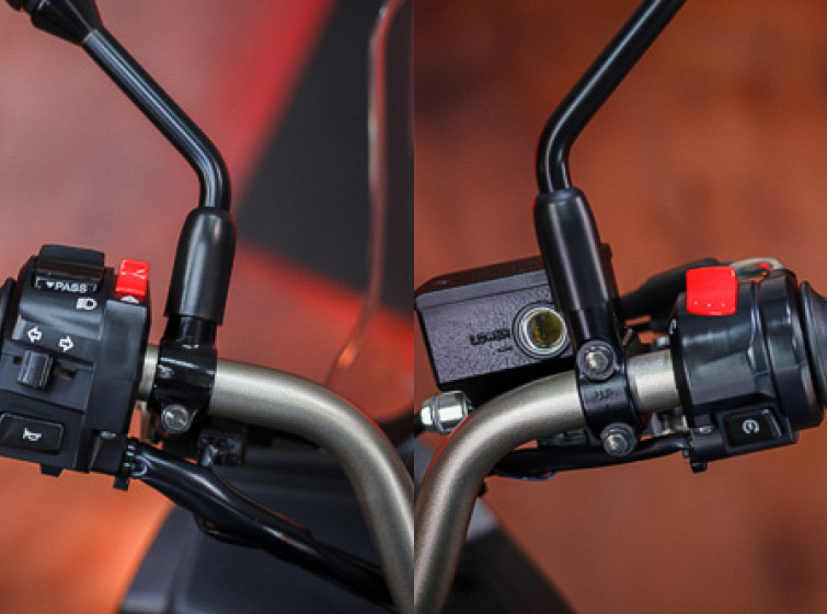 Мотоцикл Suzuki V-Strom DL650 ABS с пробегом 8863 км