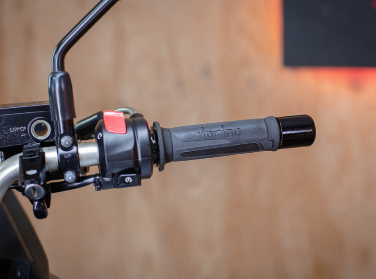 Мотоцикл Suzuki DL 650A V-Strom с пробегом 22918 км