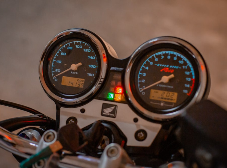 Мотоцикл Honda CB400SF REVO ABS з пробігом 14139 км