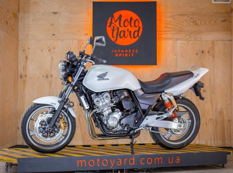 Мотоцикл Honda CB400SF REVO ABS з пробігом 14139 км