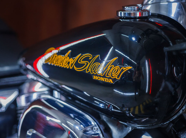 Мотоцикл Honda Shadow Slasher 400 с пробегом 44936 км