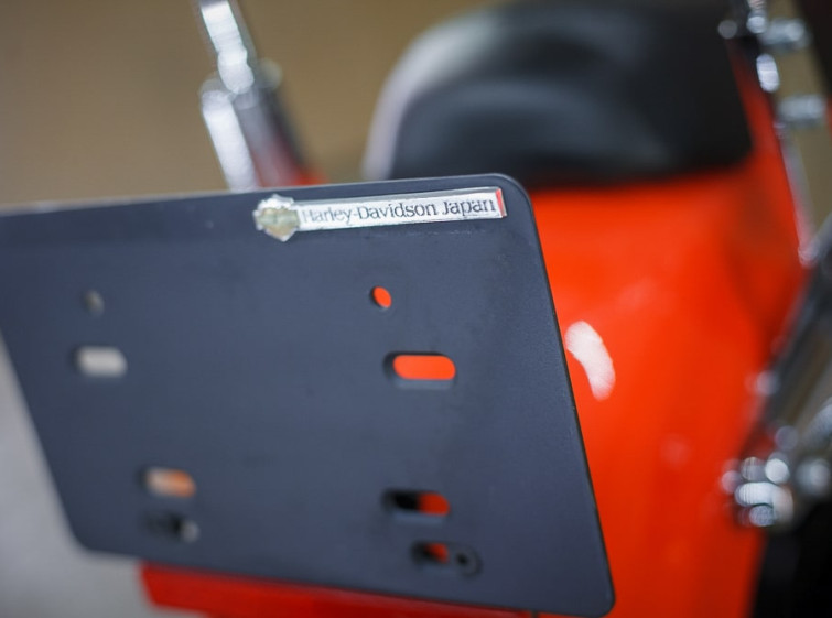 Мотоцикл Harley-Davidson XL883R-1 с пробегом 32990 км