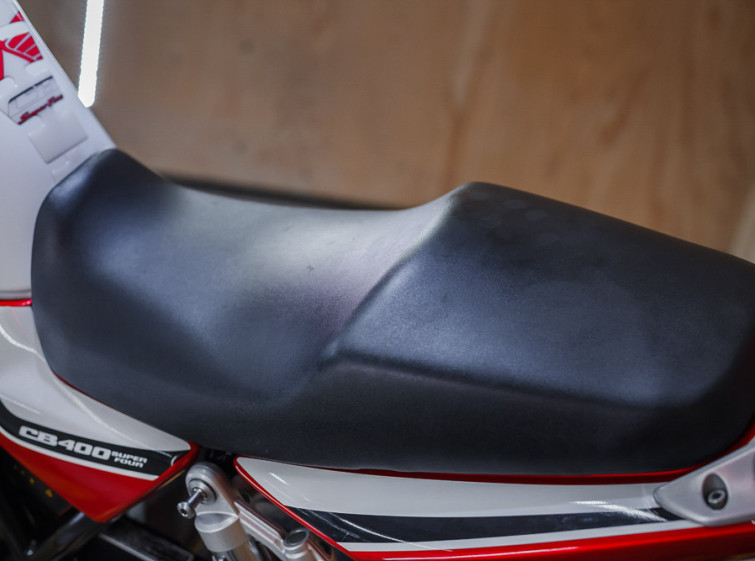 Мотоцикл Honda CB 400 SF з пробігом 24685 км