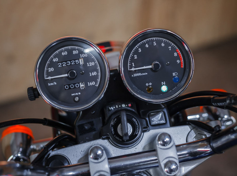 Мотоцикл Honda CB400SS-E с пробегом 22325 км