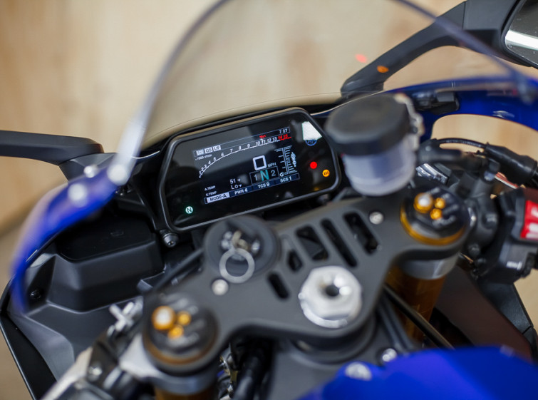Мотоцикл Yamaha YZF-R1 з пробігом 1800 км