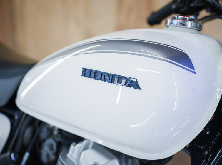 Мотоцикл Honda CB400SS с пробегом 16841 км