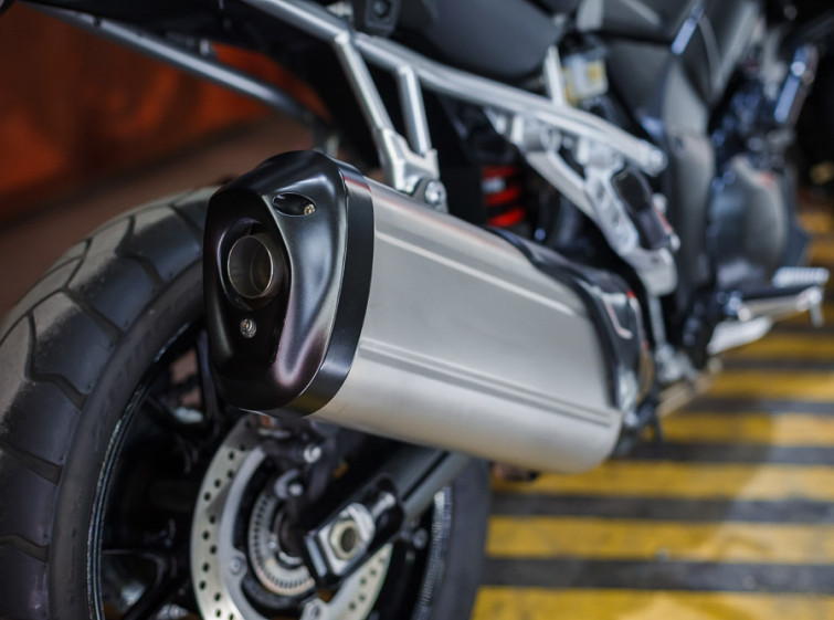 Мотоцикл Suzuki V-Strom DL1000 Traction ABS с пробегом 12380 км