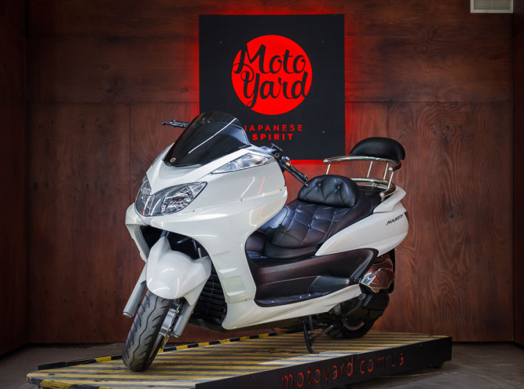 Макси скутер Yamaha Majesty 250 с пробегом 4545 км