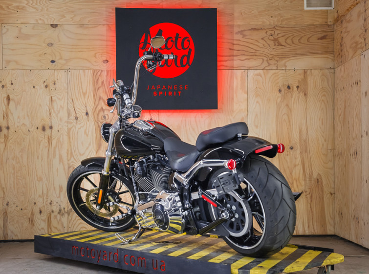 Мотоцикл Harley Davidson Breakout с пробегом 17361 миль