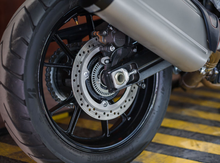 Мотоцикл Suzuki V-Strom DL1000 Traction ABS с пробегом 19943 км