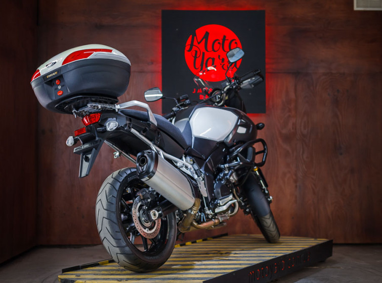 Мотоцикл Suzuki V-Strom DL1000 Traction ABS с пробегом 19943 км