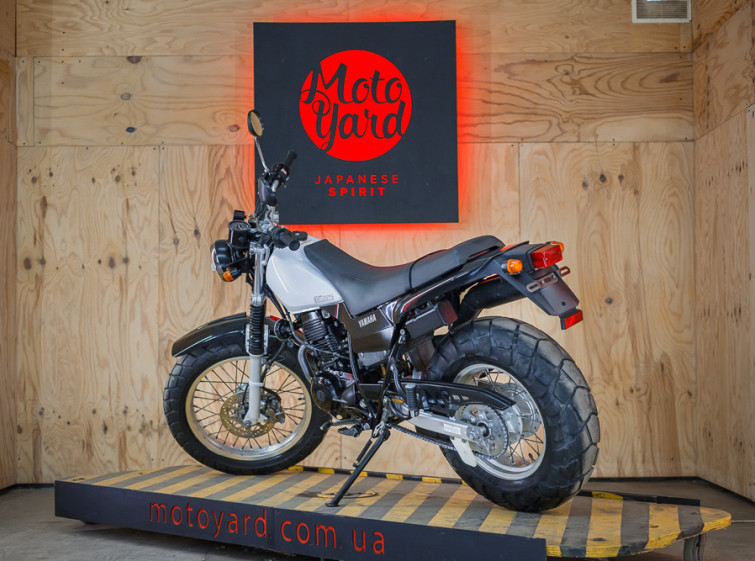 Мотоцикл Yamaha TW 225 с пробегом 16314 км