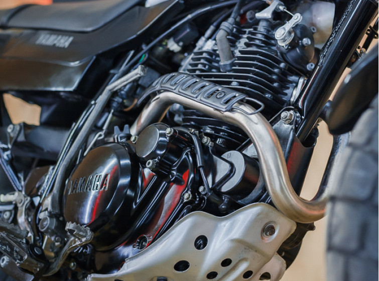 Мотоцикл Yamaha TW 225 с пробегом 16314 км