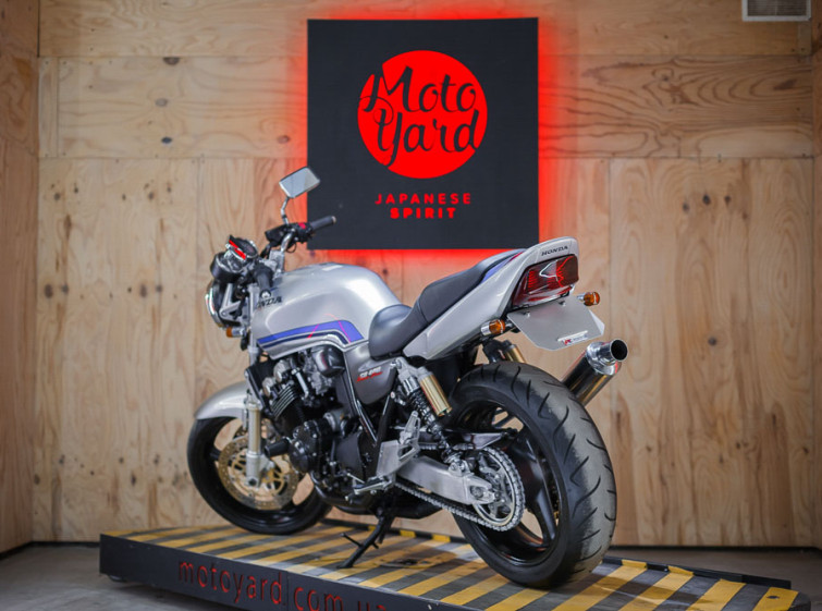 Мотоцикл Honda CB400SF HYPER VTEC 1 с пробегом 20312 км