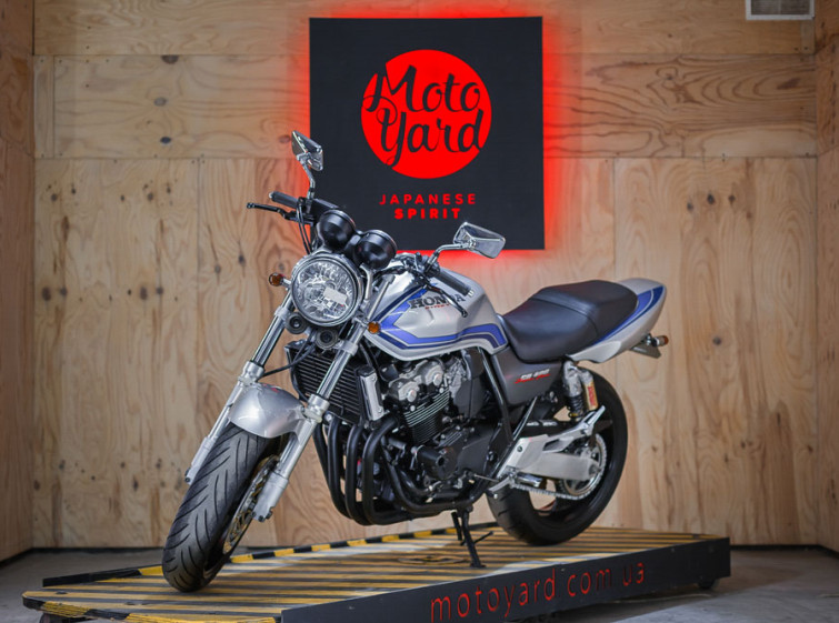 Мотоцикл Honda CB400SF HYPER VTEC 1 с пробегом 20312 км