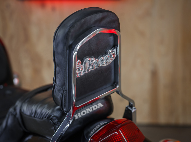 Мотоцикл Honda Steed 600 с пробегом 15683 км