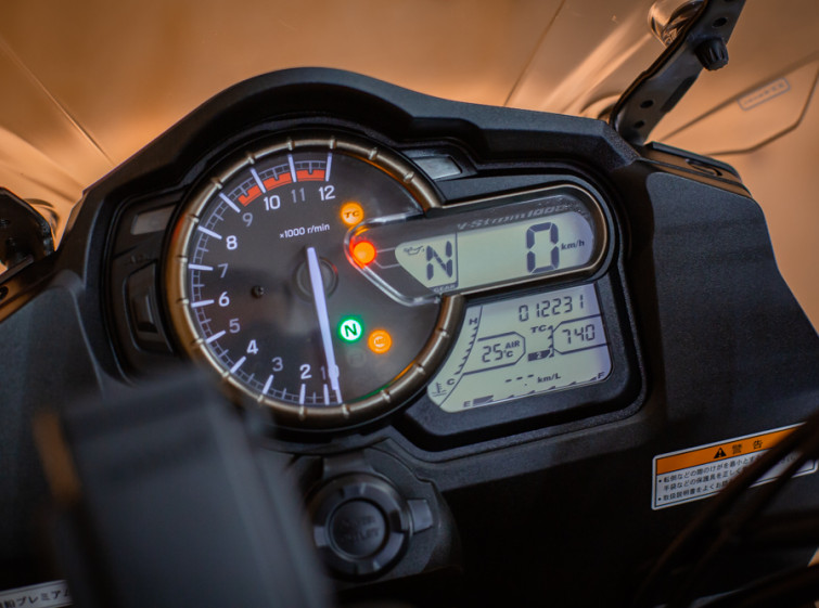 Мотоцикл Suzuki V-Strom 1000A с пробегом 12231 км