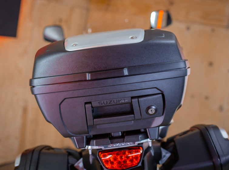 Мотоцикл Suzuki V-Strom 1000A с пробегом 12231 км