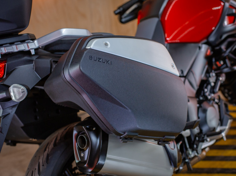 Мотоцикл Suzuki V-Strom 1000A с пробегом 12231 км