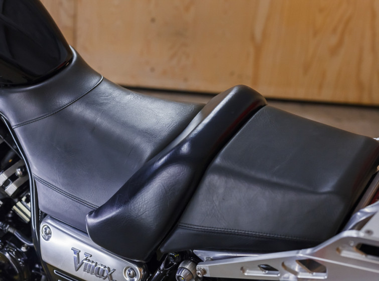 Мотоцикл Yamaha VMAX с пробегом 13814 км