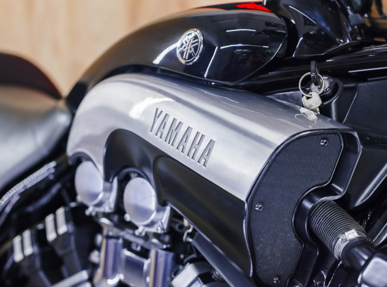 Мотоцикл Yamaha VMAX с пробегом 13814 км