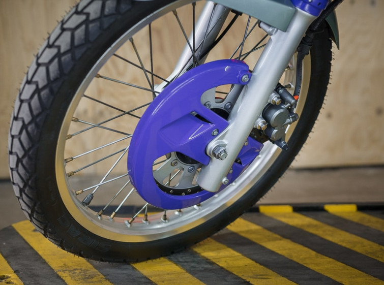 Мотоцикл Kawasaki kle 400 с пробегом 24108 км