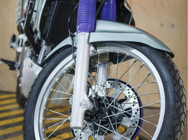 Мотоцикл Kawasaki kle 400 с пробегом 24108 км