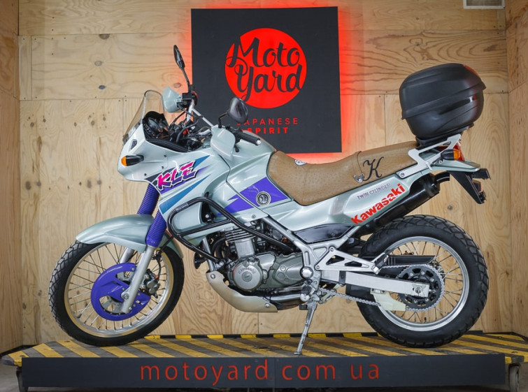Мотоцикл Kawasaki kle 400 с пробегом 24108 км