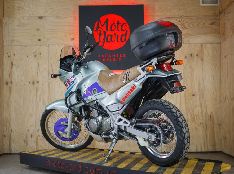 Мотоцикл Kawasaki kle 400 с пробегом 24108 км