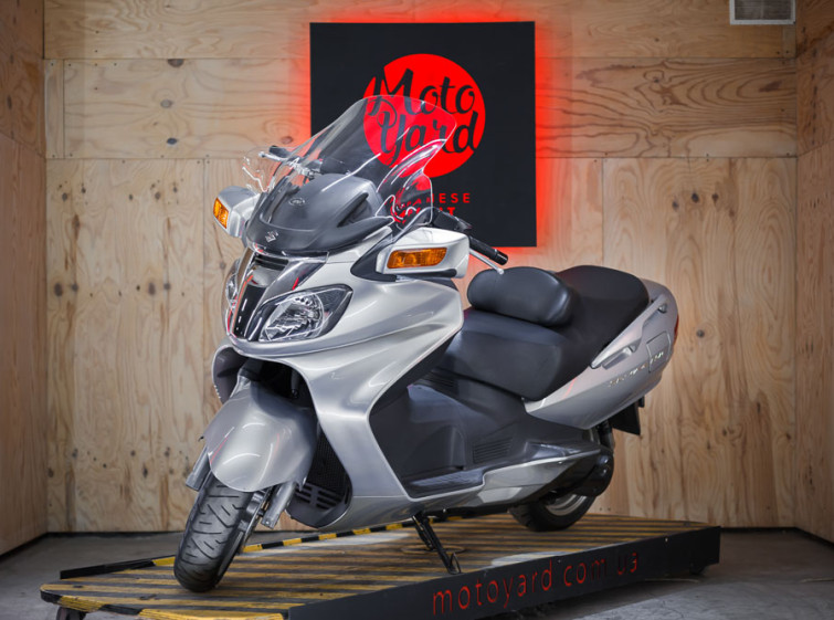 Мотоцикл Suzuki SKYWAVE 650 с пробегом 11863 км