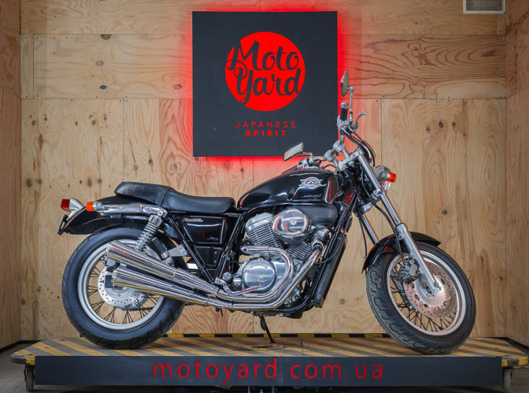 Мотоцикл Honda VRX 400 с пробегом 19249 км