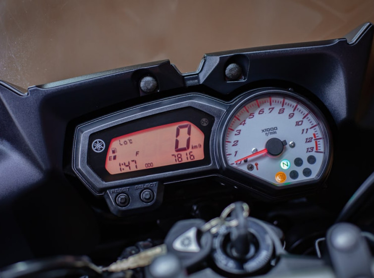 Мотоцикл Yamaha FZ8 FAZER ABS с пробегом 7816 км