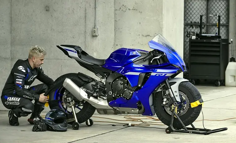 Максимальна швидкість на мотоциклі