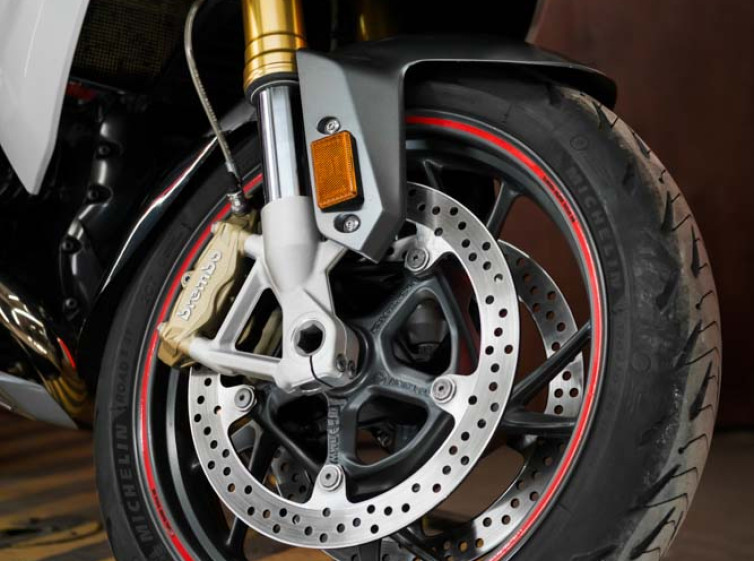 Мотоцикл BMW R1200RS з пробігом 32191км