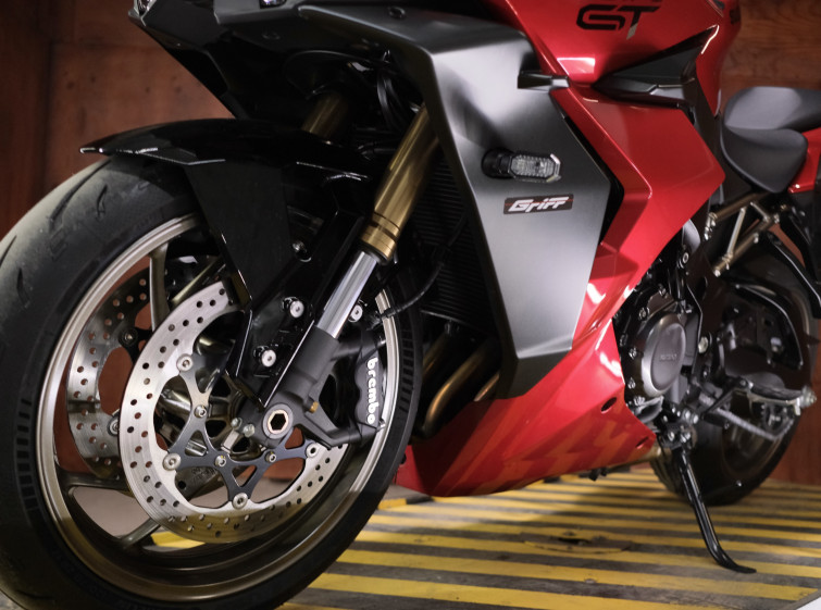 Мотоцикл SUZUKI GSX-S1000GT с пробегом 2978 км