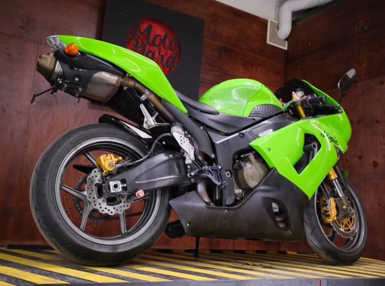 Мотоцикл Kawasaki ZX-6R с пробегом 23865 км
