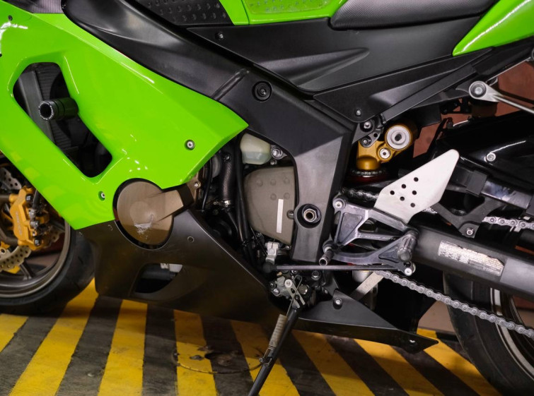 Мотоцикл Kawasaki ZX-6R с пробегом 23865 км