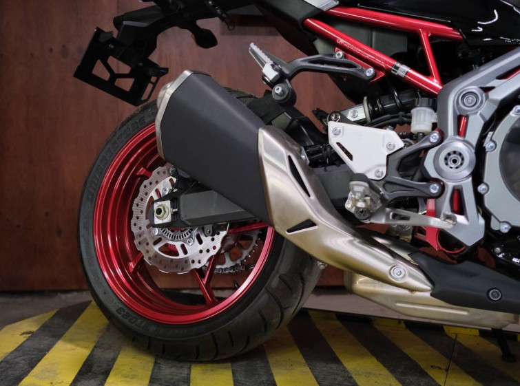 Мотоцикл Kawasaki Z900 с пробегом 9944 км