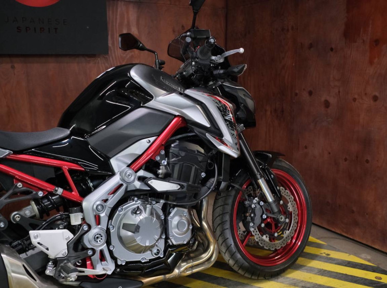 Мотоцикл Kawasaki Z900 с пробегом 9944 км