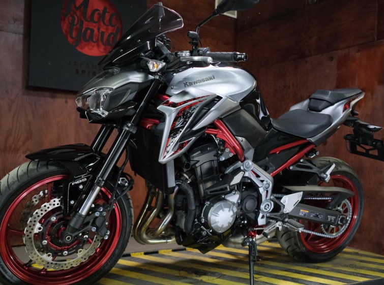 Мотоцикл Kawasaki Z900 с пробегом 9944 км