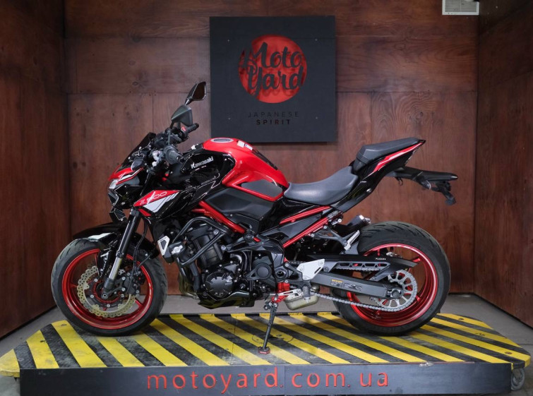 Мотоцикл Kawasaki Z900 с пробегом 12423 км