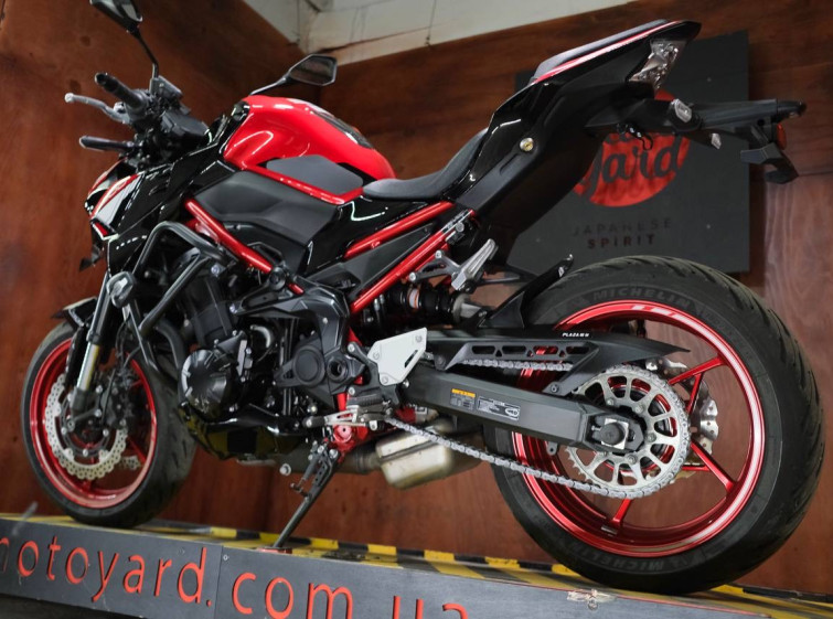 Мотоцикл Kawasaki Z900 с пробегом 12423 км